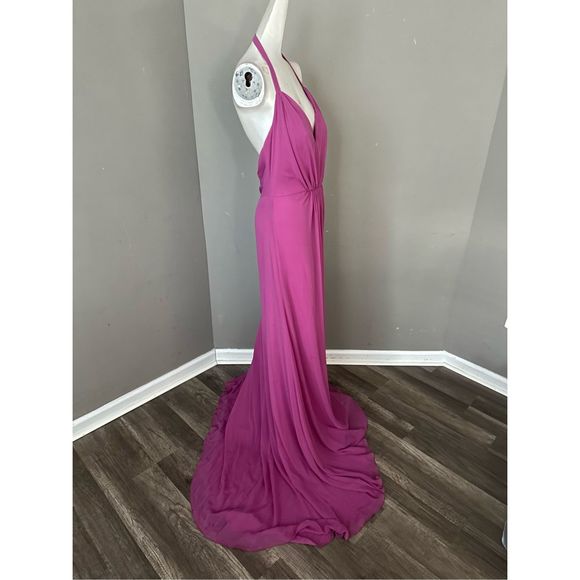 Vera Wang Bride Elodie Trailing Hem Gown - Picture 8 of 11